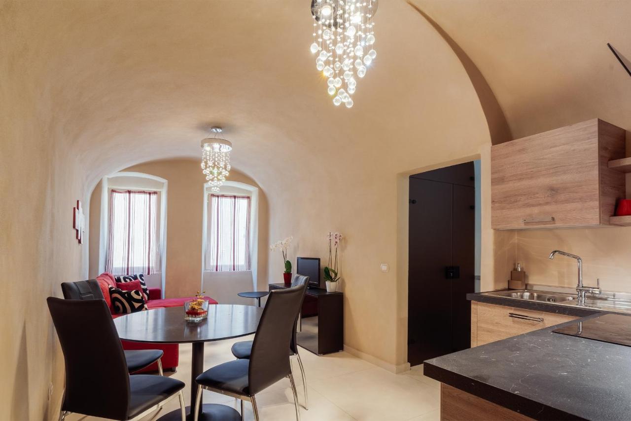 Costiglioli Central & Elegant Duplex サンレモ エクステリア 写真